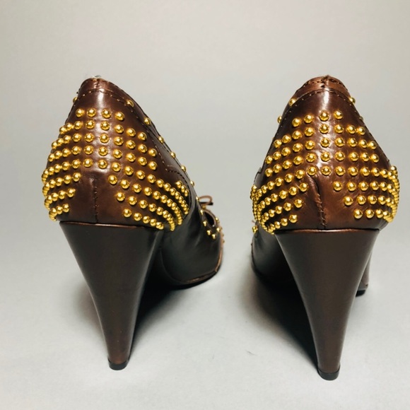 Authentic Miu Miu Brown Leather Studded Pump Heels - Picture 5 of 7